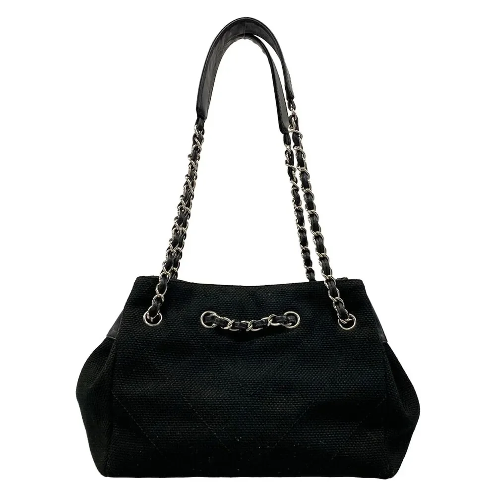 CHANEL stitch chevron